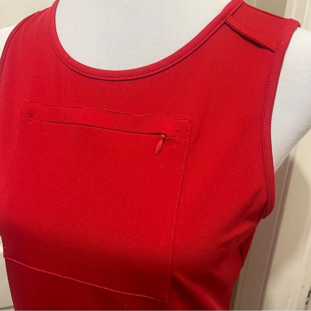 Vibrant Red Tank Top with Pocket and Crew Neck Women's Large